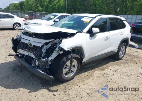 2021 Toyota Rav4 Xle z USA, uszkodzony, nr VIN 2T3W1RFVXMC091926